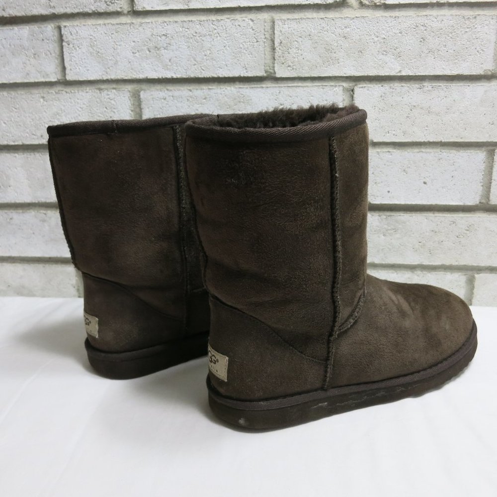 UGG Australia 5825 Classic Short Warm Insulated Winter Boot Womens Footwear Sz 6 - Picture 3 of 6